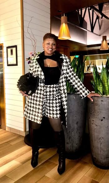 Black and white houndstooth coat set
